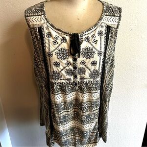 Style and co tank top boho style sz 3X black, white good condition